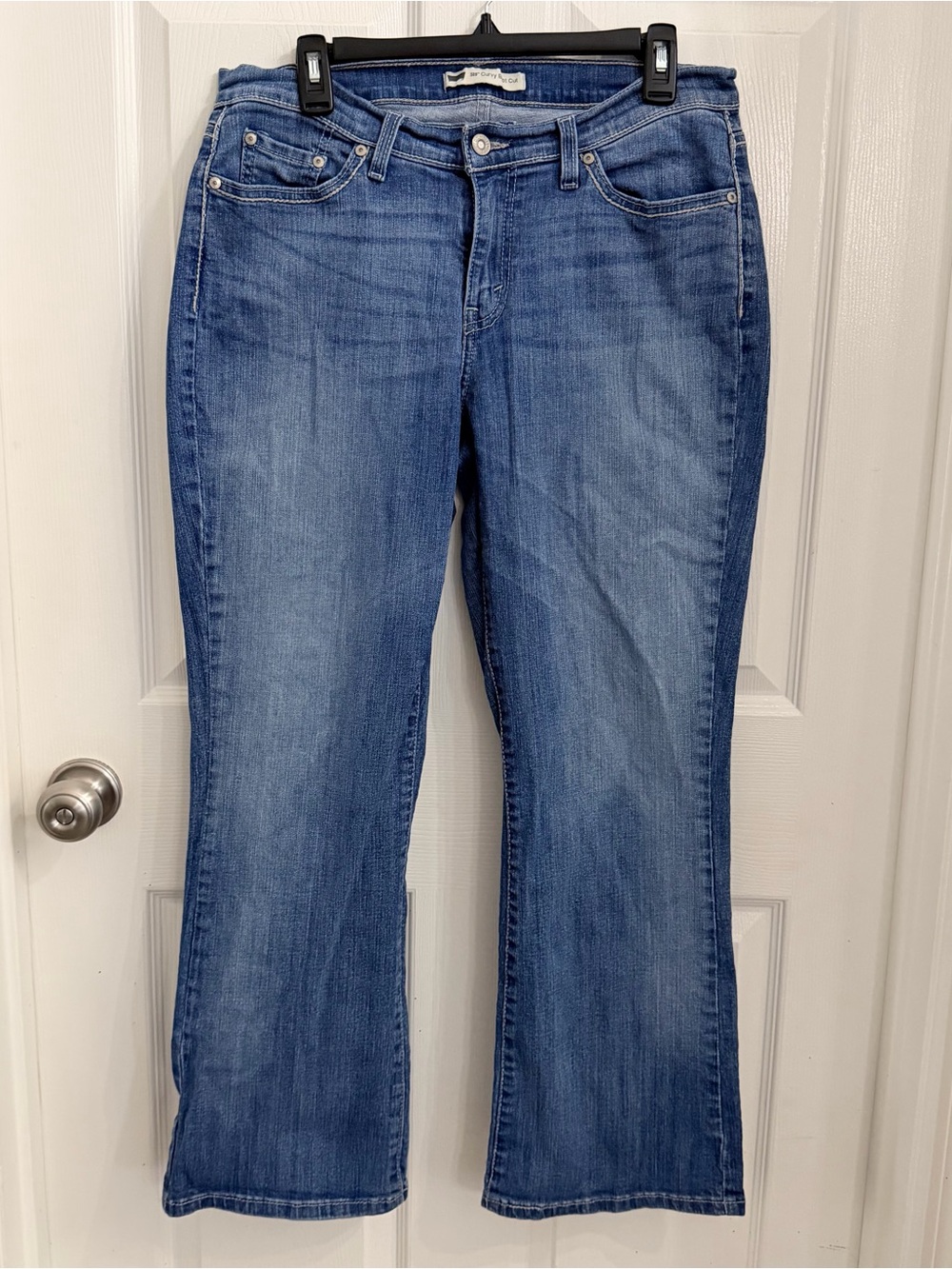 Levi's Women's Mid-Blue Bootcut Jeans